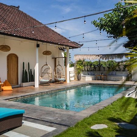 Shaka Clan Surf Hotel Canggu Exterior foto